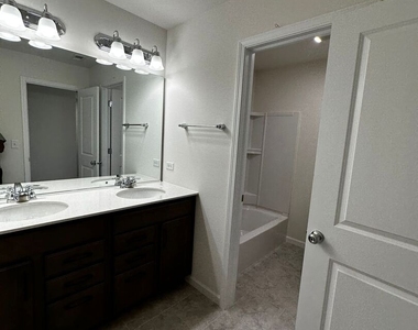 12760 S Nicholas Drive - Photo Thumbnail 25