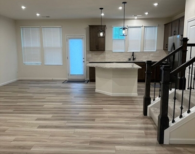 12760 S Nicholas Drive - Photo Thumbnail 3