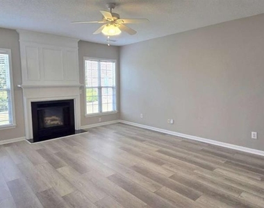 3611 Gainesway Trace - Photo Thumbnail 5