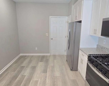 3611 Gainesway Trace - Photo Thumbnail 11