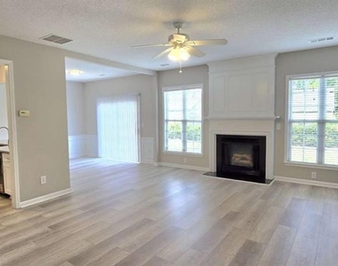3611 Gainesway Trace - Photo Thumbnail 15