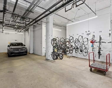 2024 S Wabash Avenue - Photo Thumbnail 9