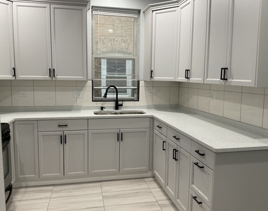 7940 S Carpenter Street - Photo Thumbnail 17