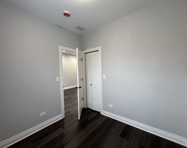 7940 S Carpenter Street - Photo Thumbnail 33