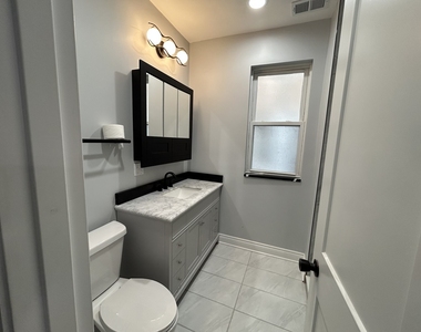 7940 S Carpenter Street - Photo Thumbnail 26
