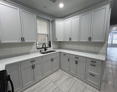 7940 S Carpenter Street - Photo Thumbnail 21
