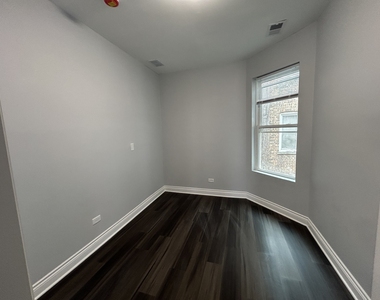 7940 S Carpenter Street - Photo Thumbnail 31