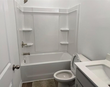 30 Everly Way - Photo Thumbnail 8