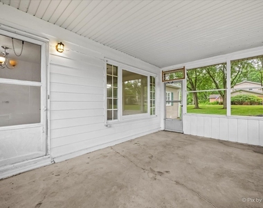 116 S Deerpath Road - Photo Thumbnail 12