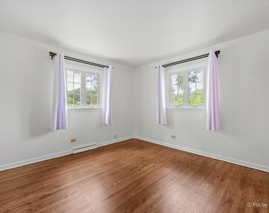 116 S Deerpath Road - Photo Thumbnail 17