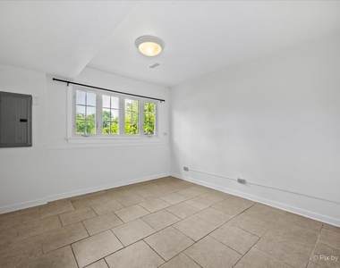 116 S Deerpath Road - Photo Thumbnail 26