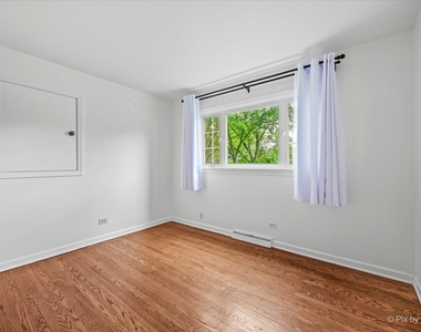 116 S Deerpath Road - Photo Thumbnail 19