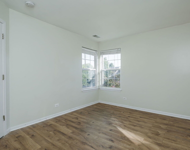 2943 Kentshire Circle - Photo Thumbnail 12