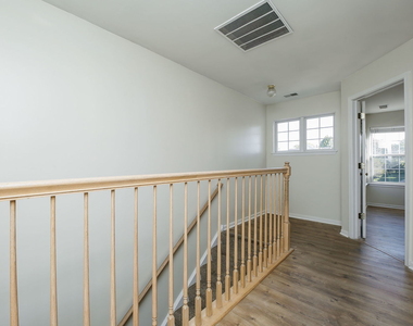 2943 Kentshire Circle - Photo Thumbnail 9