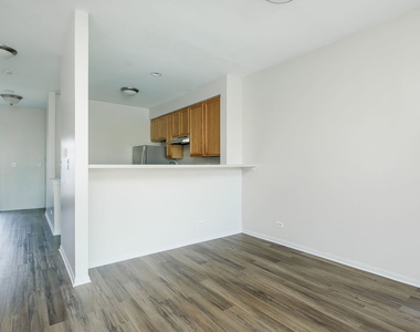 2943 Kentshire Circle - Photo Thumbnail 4
