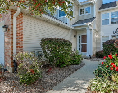 2943 Kentshire Circle - Photo Thumbnail 1