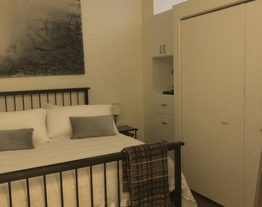 208 W Washington Street - Photo Thumbnail 9
