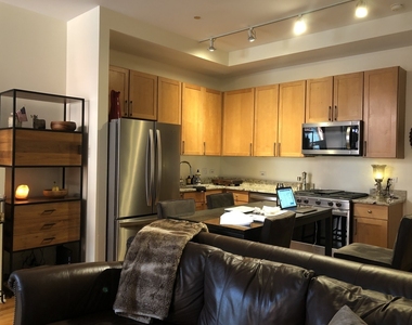 208 W Washington Street - Photo Thumbnail 2