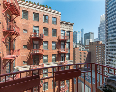 208 W Washington Street - Photo Thumbnail 13