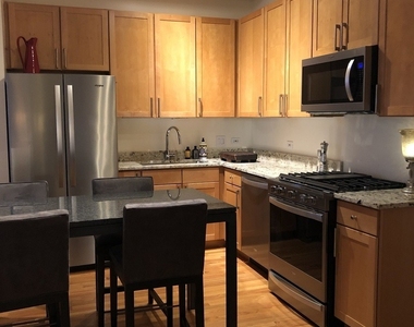 208 W Washington Street - Photo Thumbnail 5