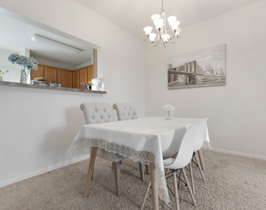 726 Hanbury Drive - Photo Thumbnail 2