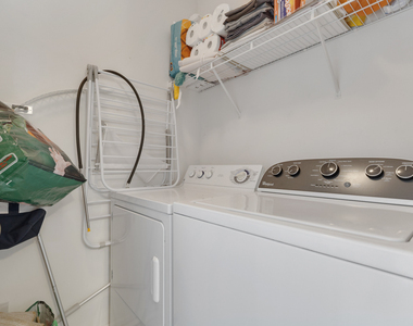 726 Hanbury Drive - Photo Thumbnail 9