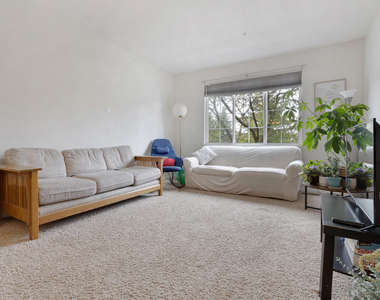 726 Hanbury Drive - Photo Thumbnail 1