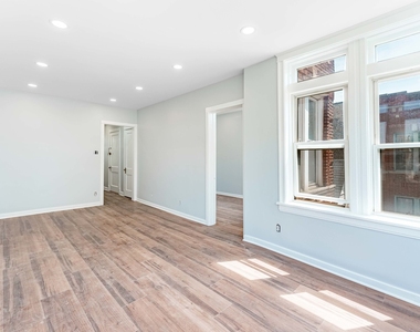 3720 W Eddy Street - Photo Thumbnail 2
