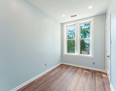 3720 W Eddy Street - Photo Thumbnail 6