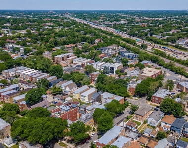 3720 W Eddy Street - Photo Thumbnail 17