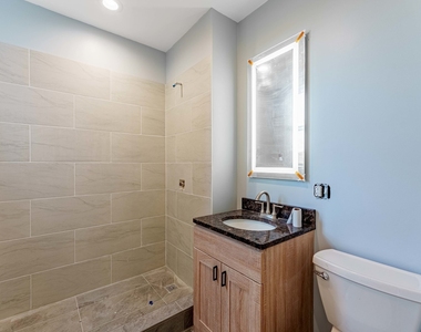 3720 W Eddy Street - Photo Thumbnail 7