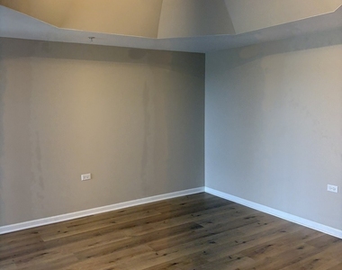 14100 Sheffield Drive - Photo Thumbnail 3