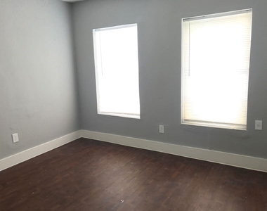 2711 Avenue K - Photo Thumbnail 6