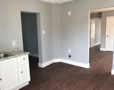 2711 Avenue K - Photo Thumbnail 3