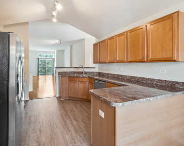 2409 Wilton Lane - Photo Thumbnail 10