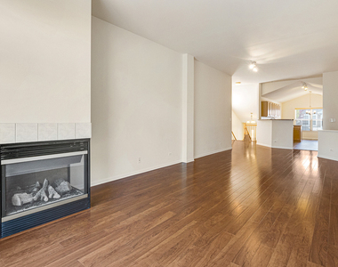 2409 Wilton Lane - Photo Thumbnail 5