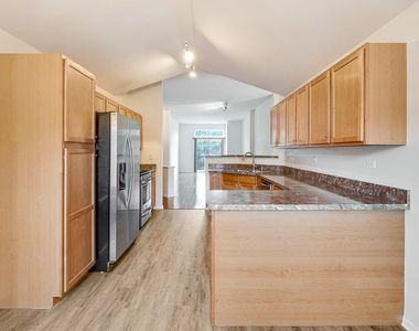 2409 Wilton Lane - Photo Thumbnail 11