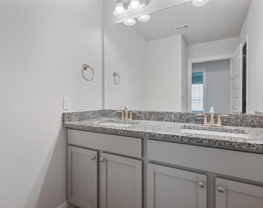 13724 Sabine Lake Drive - Photo Thumbnail 32