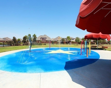27134 Postwood Manor Ct - Photo Thumbnail 11