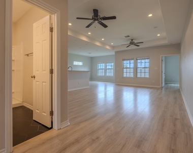 2422 Cardinal Drive - Photo Thumbnail 11