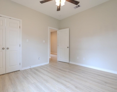 2422 Cardinal Drive - Photo Thumbnail 22
