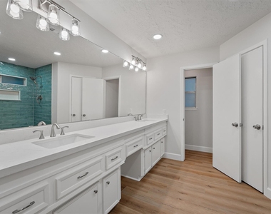 3622 Highland Lakes Drive - Photo Thumbnail 5