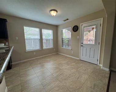 2515 Ember Canyon Lane - Photo Thumbnail 9