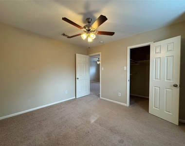 2515 Ember Canyon Lane - Photo Thumbnail 37