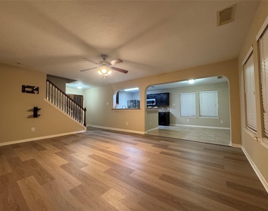 2515 Ember Canyon Lane - Photo Thumbnail 7