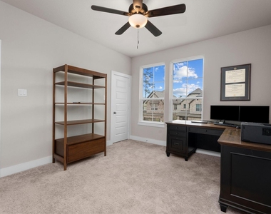 359 Mallorn Lane - Photo Thumbnail 25