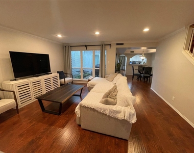 4523 Acacia Street - Photo Thumbnail 1