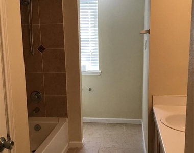 11802 Sunny Stream Drive - Photo Thumbnail 27