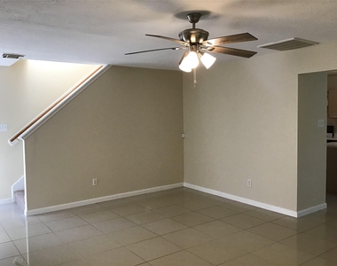 11802 Sunny Stream Drive - Photo Thumbnail 5