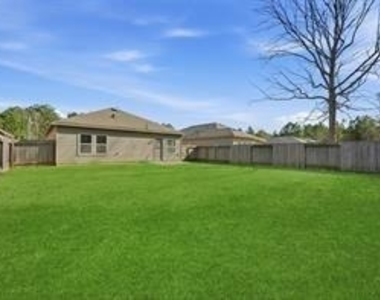 1204 Parkhurst Avenue - Photo Thumbnail 11